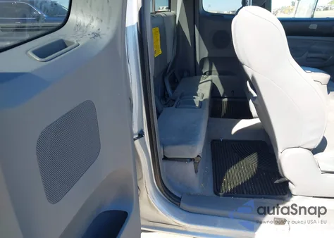 2008 Toyota Tacoma Prerunner V6 from USA, damaged, VIN 5TETU62N18Z552423